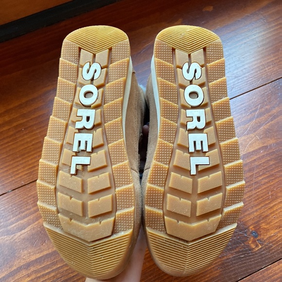 Sorel Youth Whitney II Joan Lace Boot, in Velvet Tan, SZ 5 - Picture 6 of 14